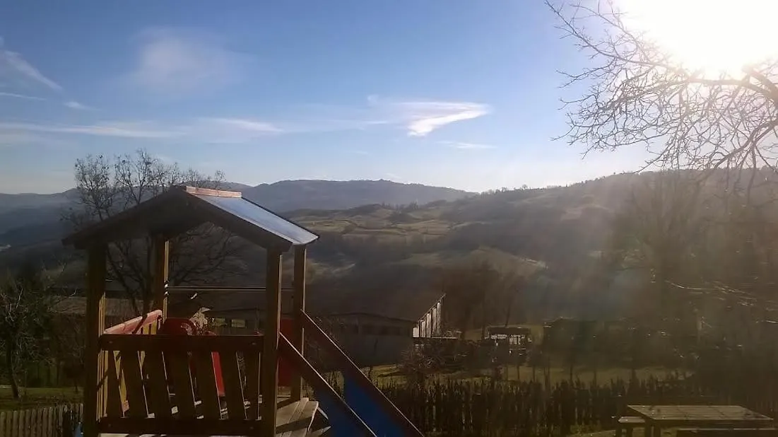 Azienda Agrituristica La Borgaccia Baiso 0*,  Italy